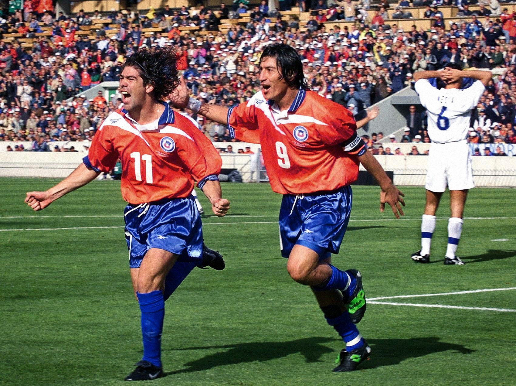贝隆1998年世界杯(神锋！在98世界杯南美区预选赛，这个国家的两大前锋联手轰进23球)