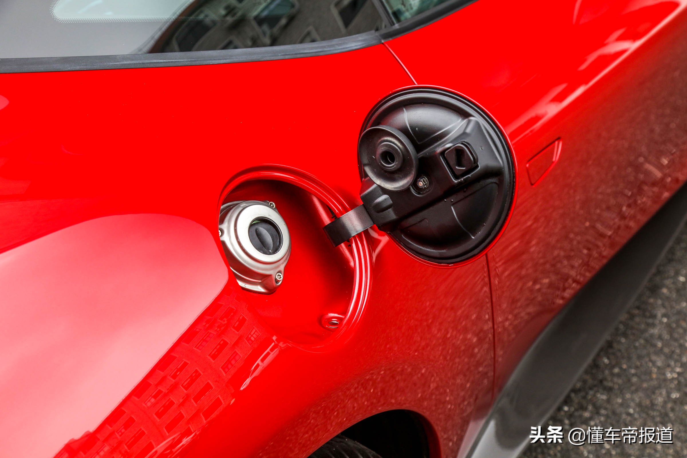 新车｜238万起售的法拉利GT跑车，静态实拍法拉利Roma