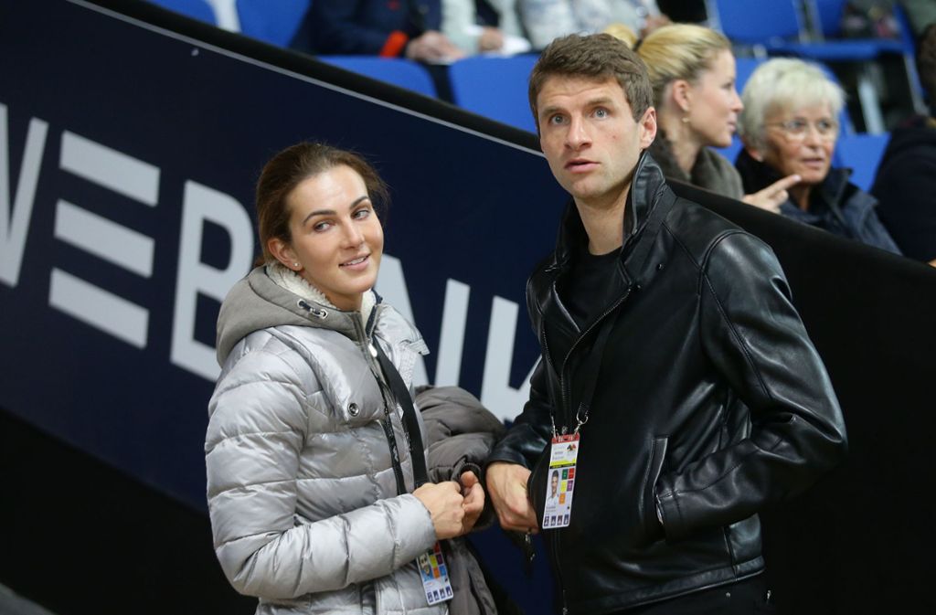 这一次,轮到穆勒为妻子的胜利而欢呼了)