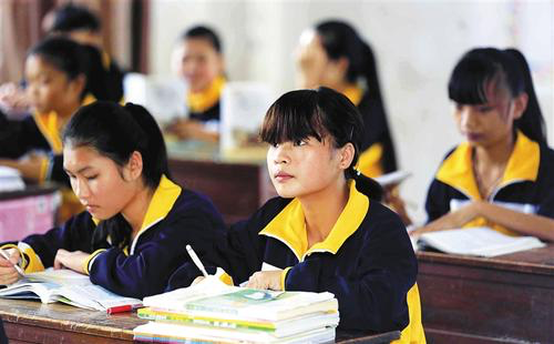 寒门状元694分被清华录取，说，身后是大山，只有努力