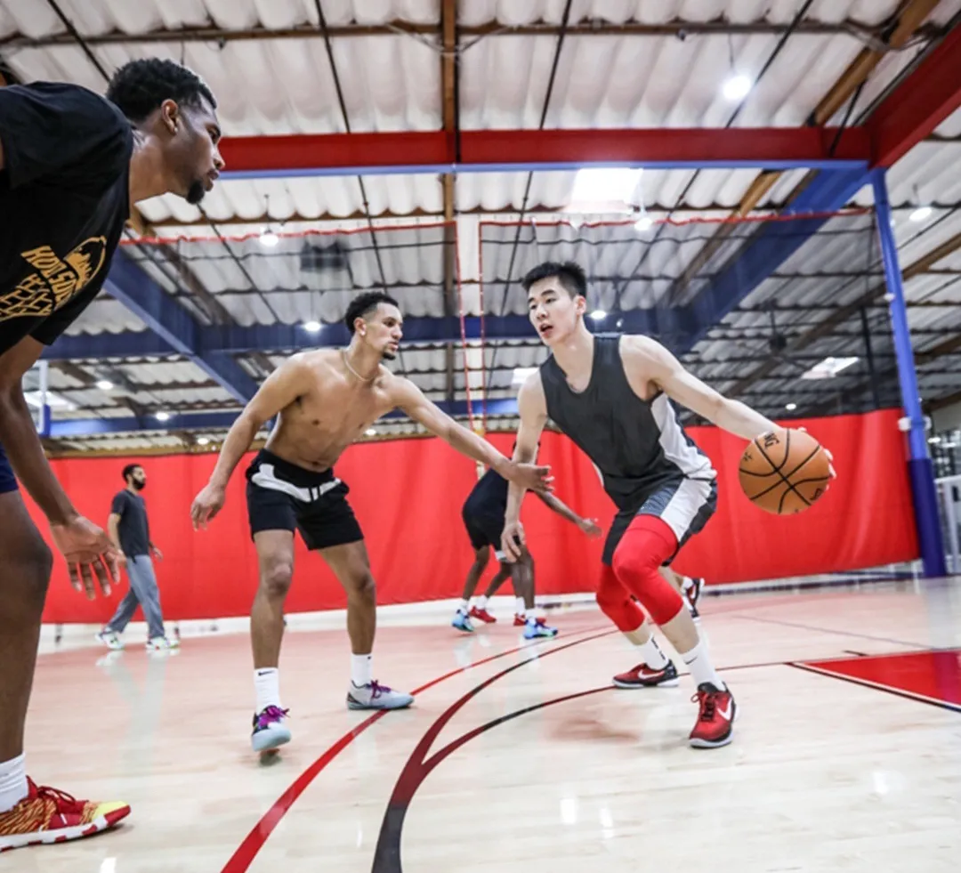 哪些nba球员不敢回国（买机票回国！郭昊文退出NBA选秀！放弃的原因也曝光了）