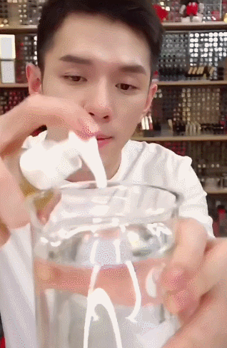 跟着李佳琦买买买，真的会翻车吗？