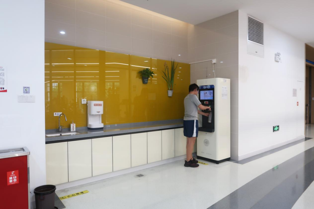 夏日运动好去处+1！江湾校区综合体育馆等你来！