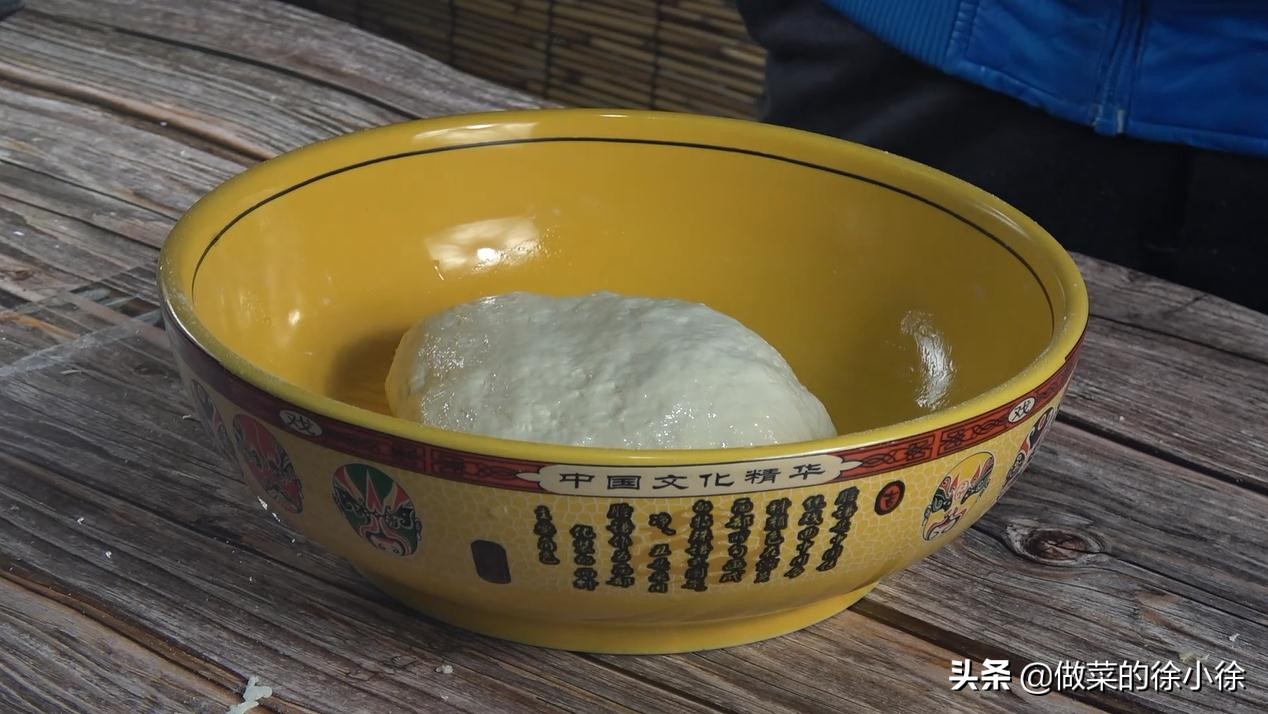 香酥油饼怎么做好吃（简单易学香酥大油饼详细配方）