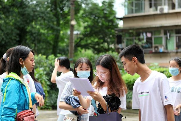 警惕！广东省两所“野鸡大学”遭曝光，臭名昭著，毕业证毫无用处
