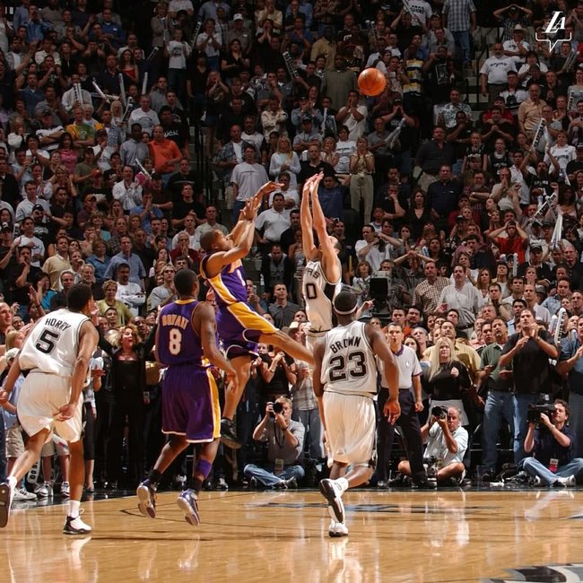 nba决赛为什么没有活塞队（NBA哪支总冠军球队原本最不被看好，夺冠最艰难的又是哪支球队）