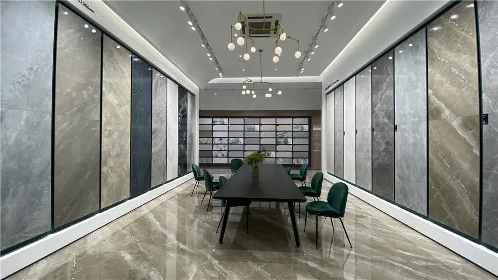 TA每年以100+门店递增！五年打造现代砖最大终端网络