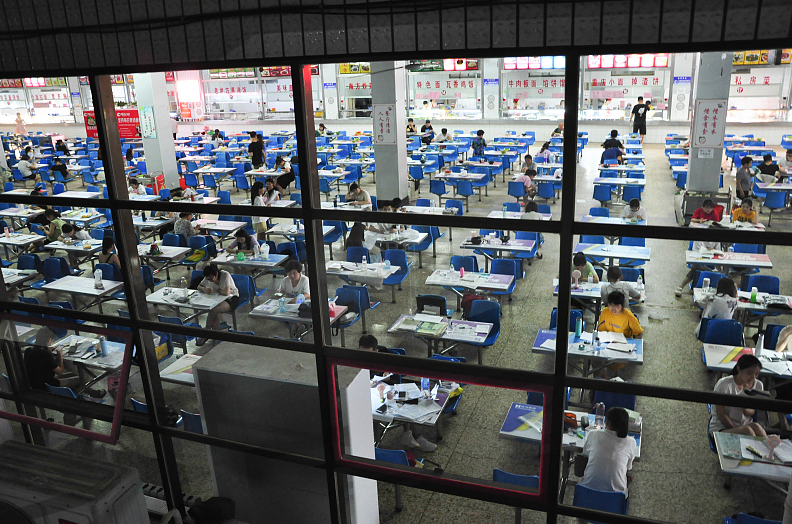 国家重大工程总设计师名单出炉，毕业院校引热议，清华北大尴尬了