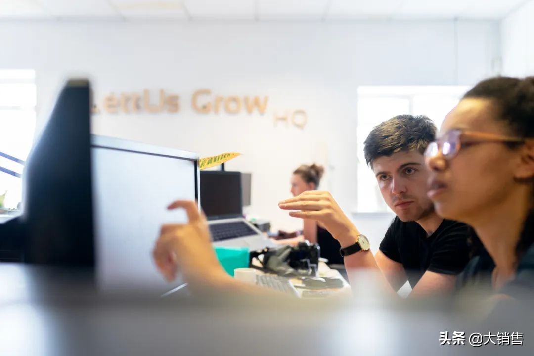 如果你能让客户笑，那么你也能让他们买：如何用幽默销售增加销量