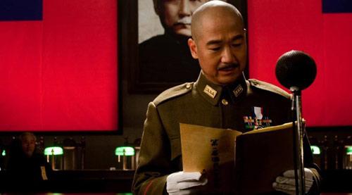 1926年短暂商谈后，老蒋调转枪口，是谁诱导他铁了心与中共为敌？