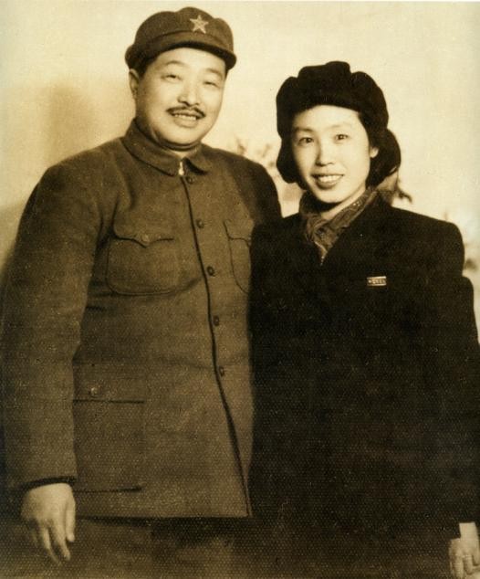 十大元帅中贺帅排第五，军事指挥能力如何？抗美援朝为何没启用他