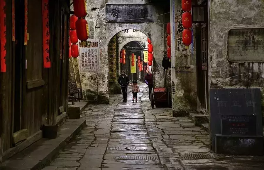 湖南隐匿的绝美山川古村，宁静又深远，三四月去正好！