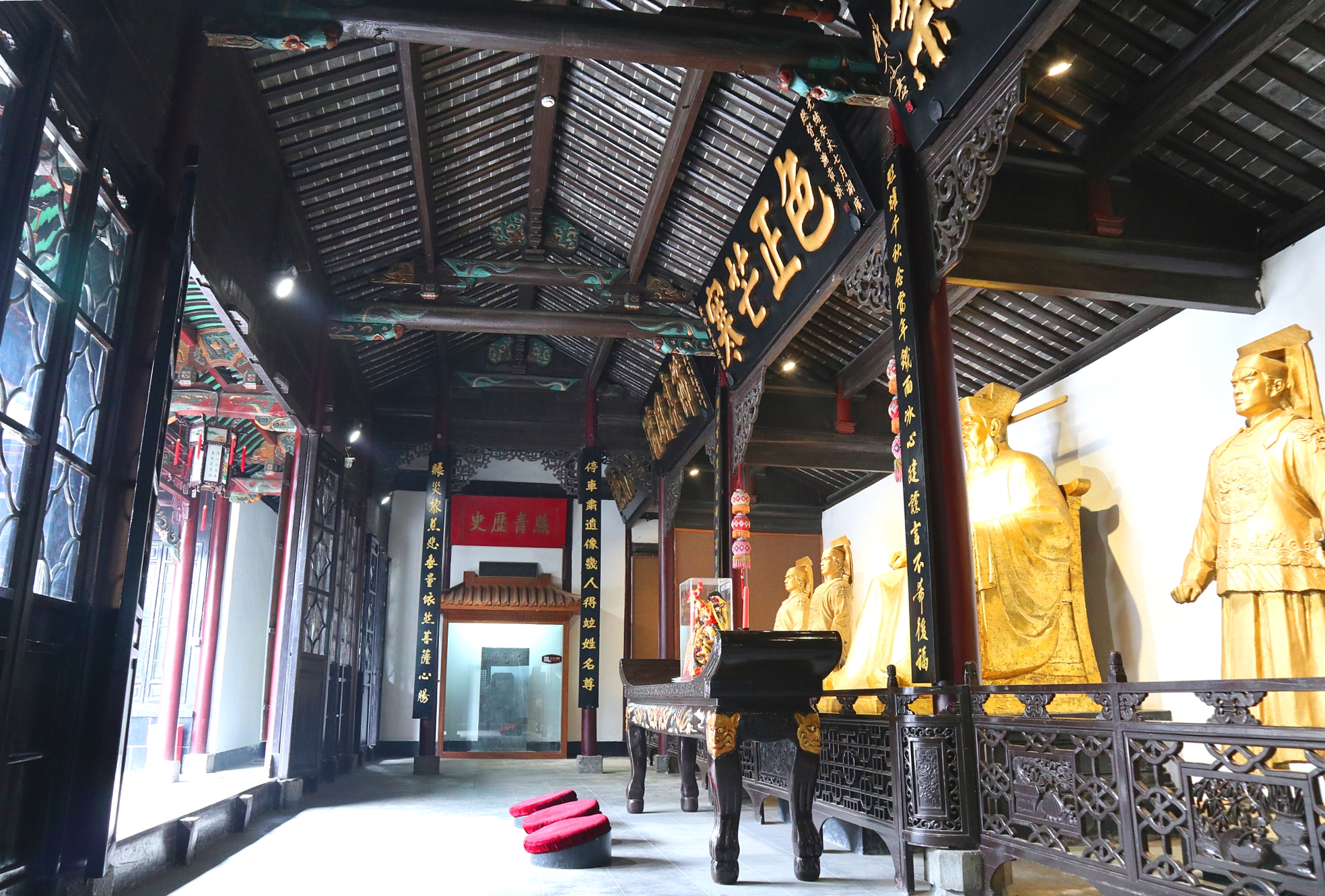 三口铜铡台湾高雄赠予