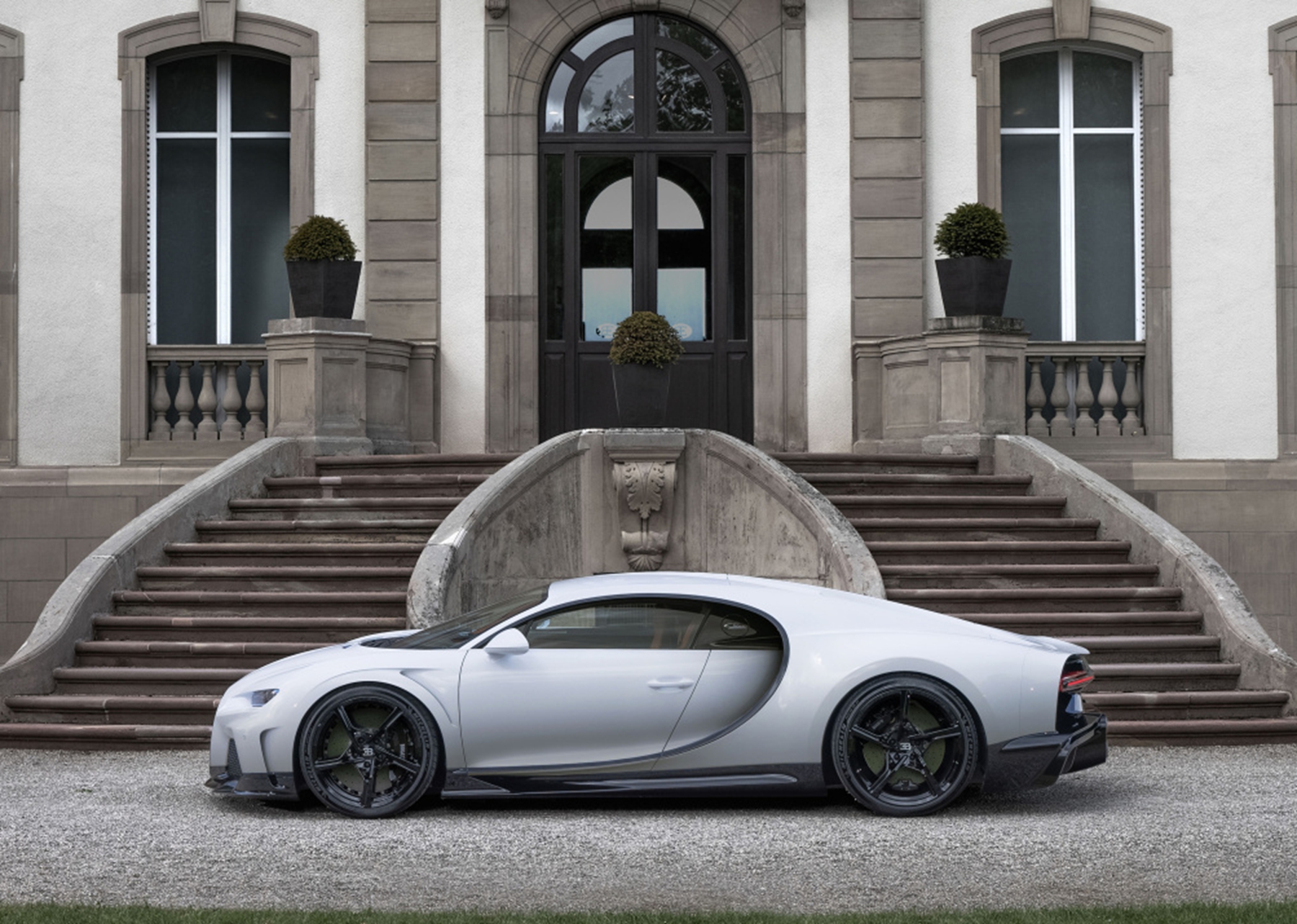 布加迪跑车多少钱一辆(在中国) - 价格百科