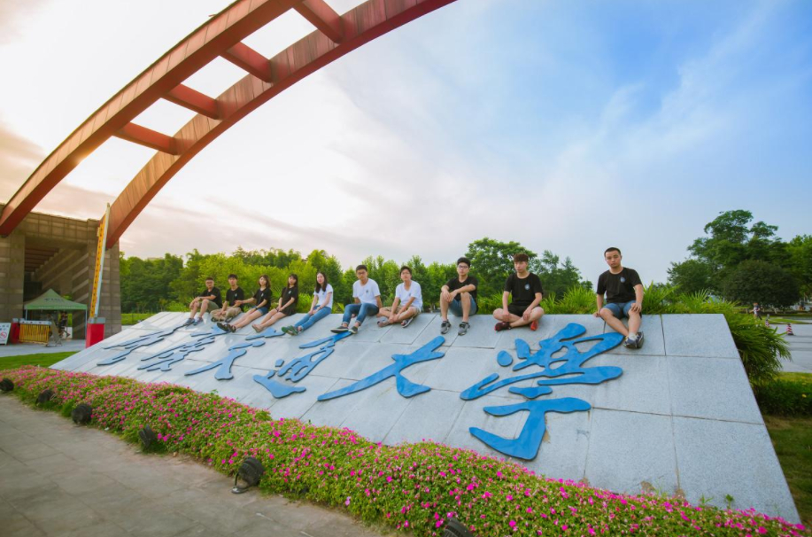 中等生可报的交通类大学，就业前景好、录取分不高，坐落在辽宁省