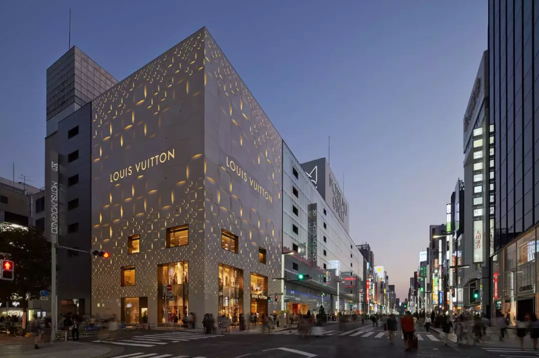 简约轻盈的8个LV旗舰店外墙设计