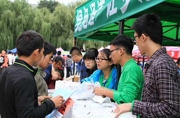 大一新生刚开学，是否有必要带电脑？听听辅导员的建议，非常中肯