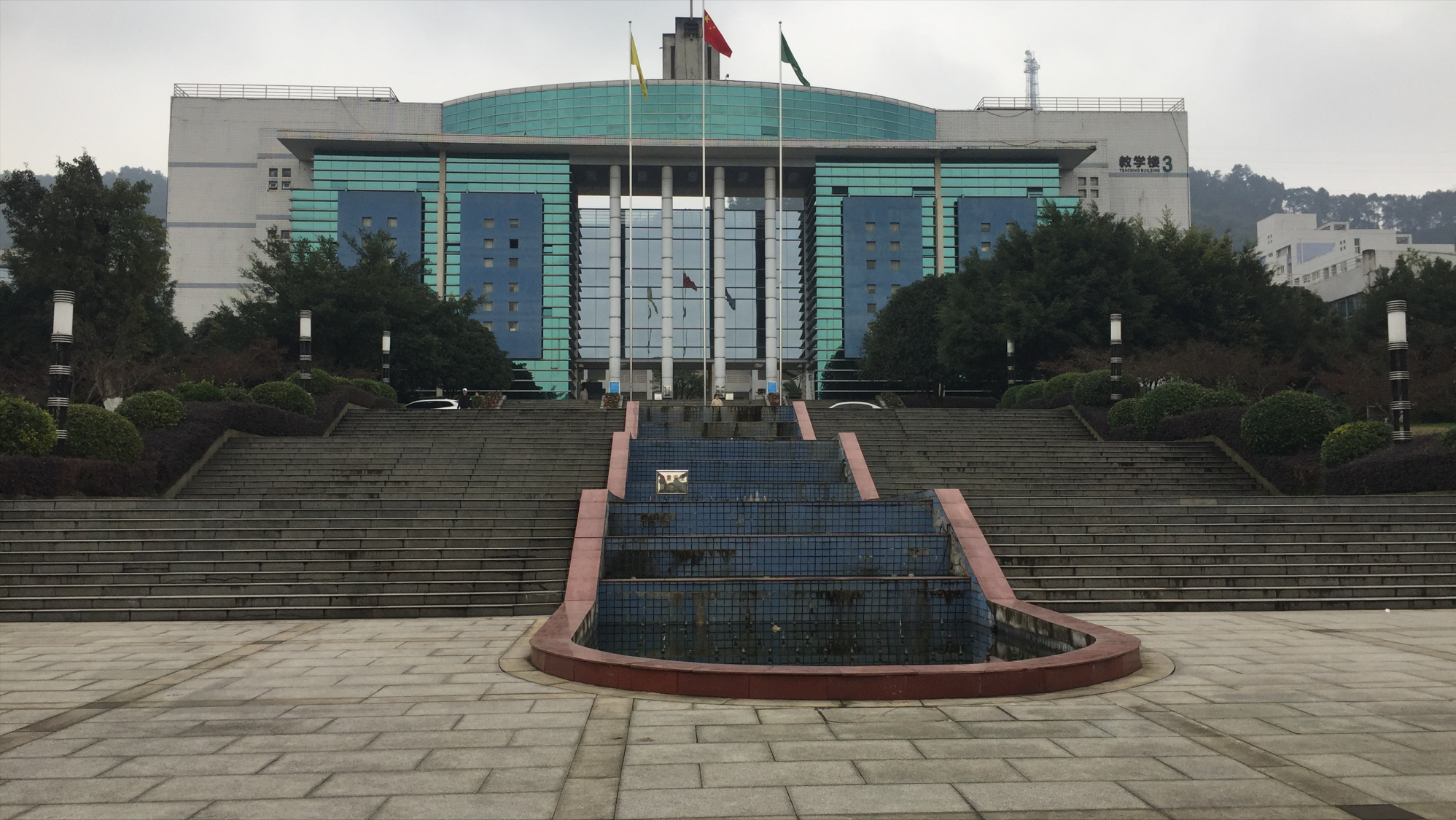 重庆邮电大学贴吧（重庆邮电大学哪些专业好）