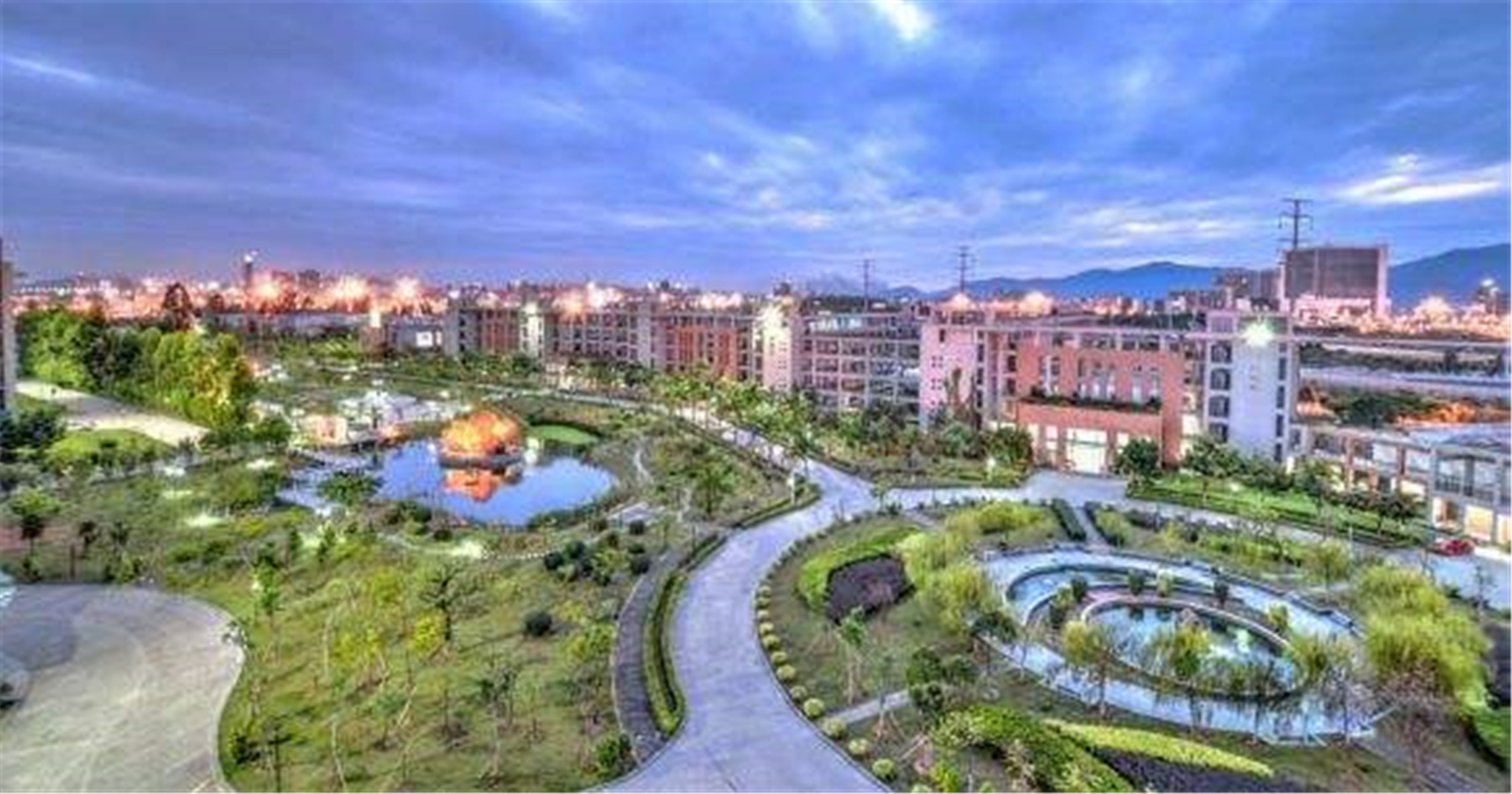 厦门华厦学院VS厦门工学院，两者录取分数均不高，哪所实力更强？