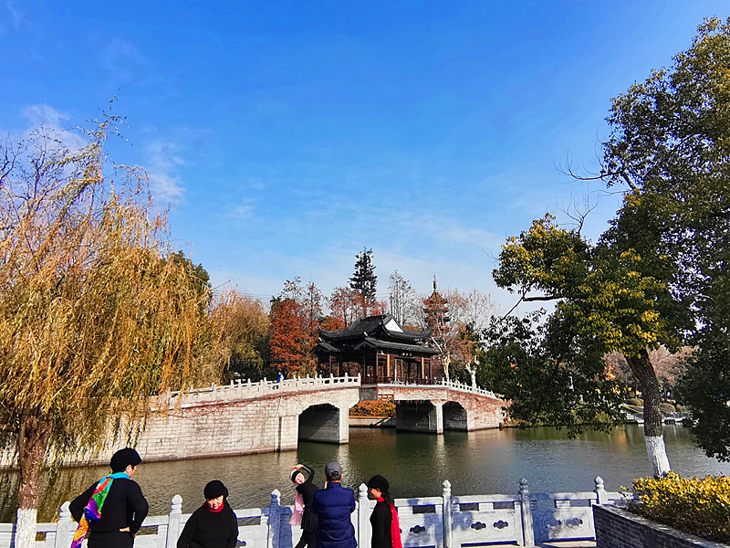 南京白鷺洲公園「南京白鷺洲公園詩句」