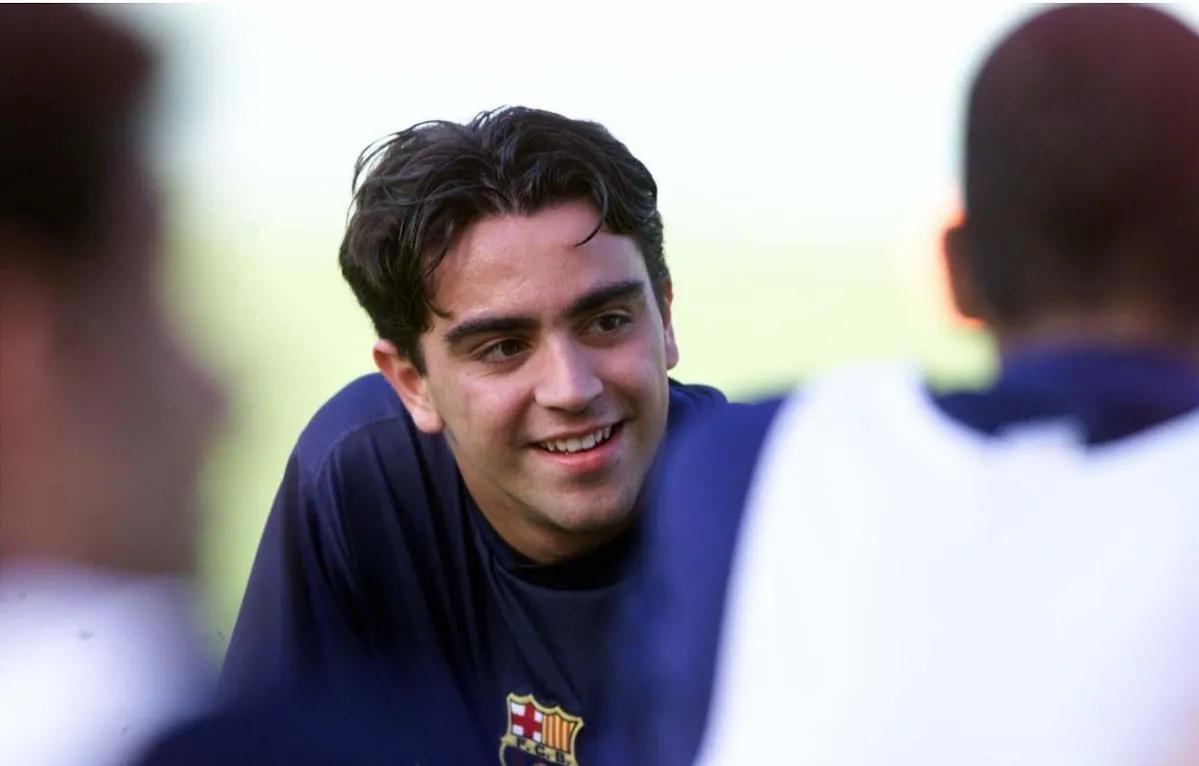 哈维什么时候成为巴萨主力(哈维巴萨生涯一览,他命中注定要回归巴萨)