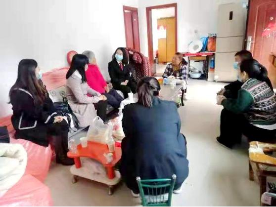宝鸡渭滨法院民三庭走访妇联，共商协调联动