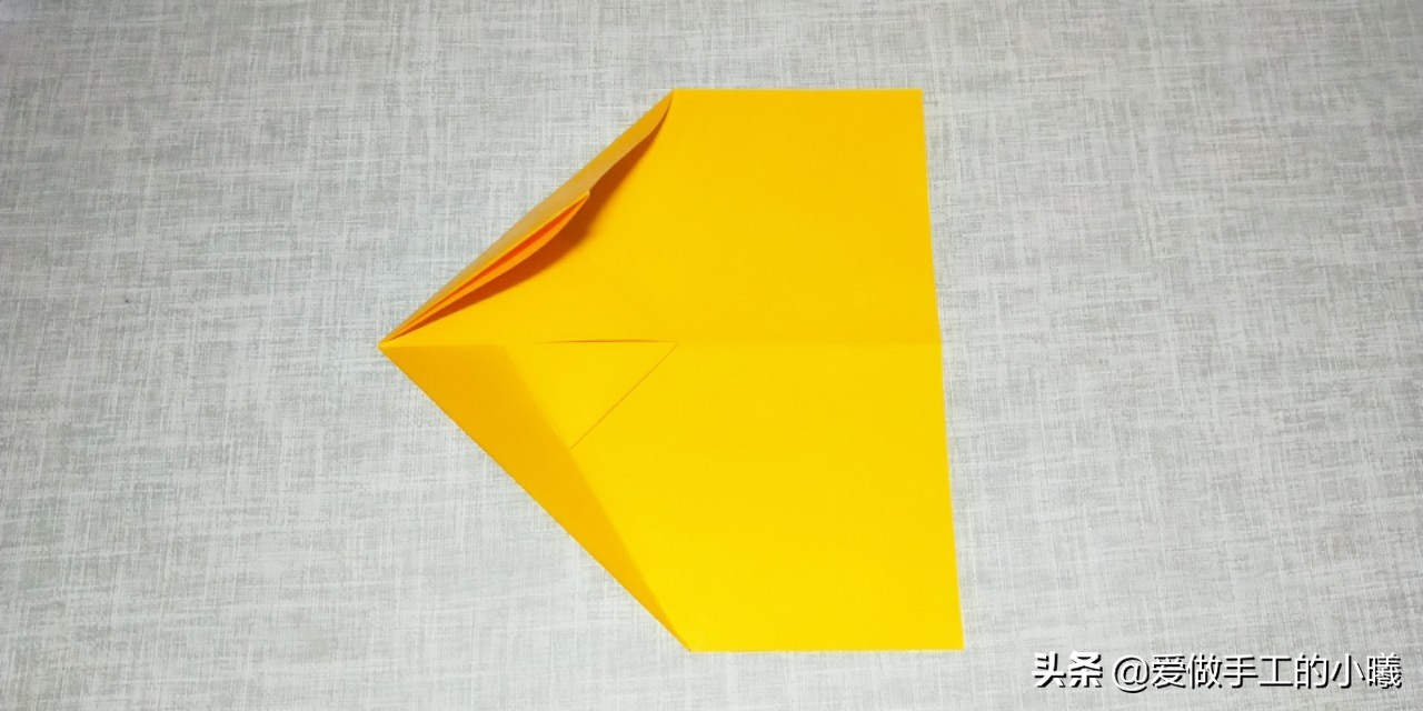 可以飞回来的纸飞机，简单好玩，快来看看