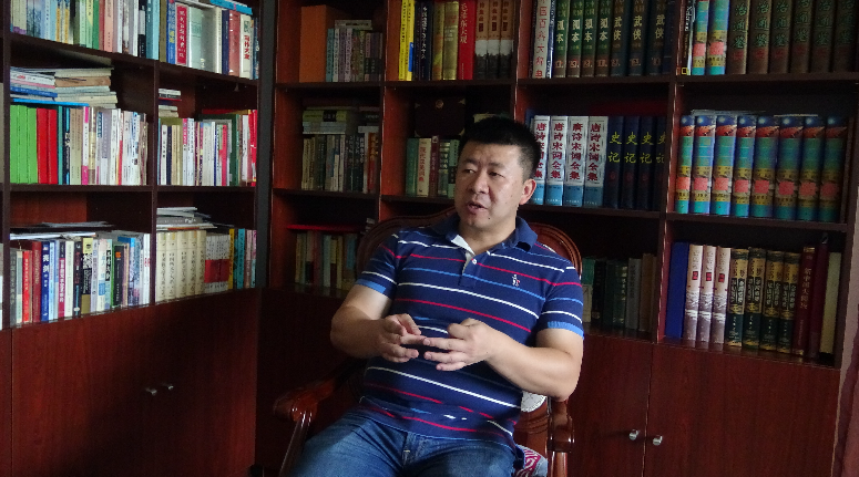 985名校博士毕业，他带领硕博团队