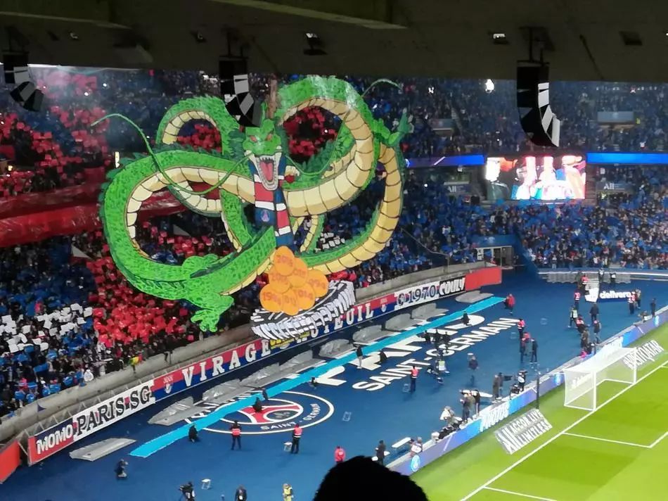 18世界杯法国七龙珠(影响力巨大,法国足球比赛惊现《龙珠》横幅,七
