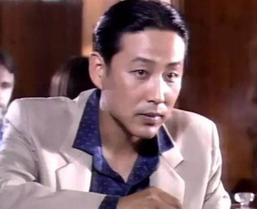 《围城》“一针见血”的10句话，5句成为座右铭，5句成为怼人神句