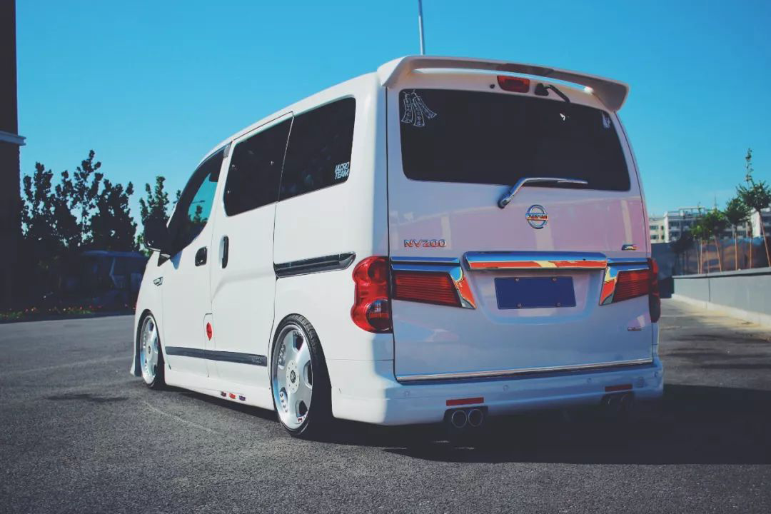 厢式货车的改装文化 日产nv200的涅槃之路