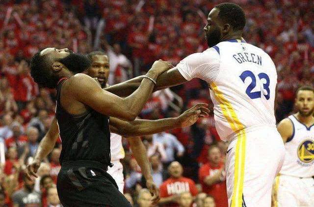 nba球员为什么被骂（NBA历史十大暴脾气球星：勇士3人上榜，巴克利329次技犯历史第一）-趣拿体育