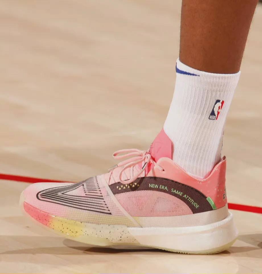 nba穿李宁鞋的球员有哪些（NBA球员上脚：詹姆斯2双签名鞋，巴特勒穿李宁驭帅14？）