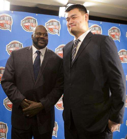 nba球星为什么有二次发育(NBA球员们的二次发育！西蒙斯一夏天长5公分，但最夸张的还是姚明)