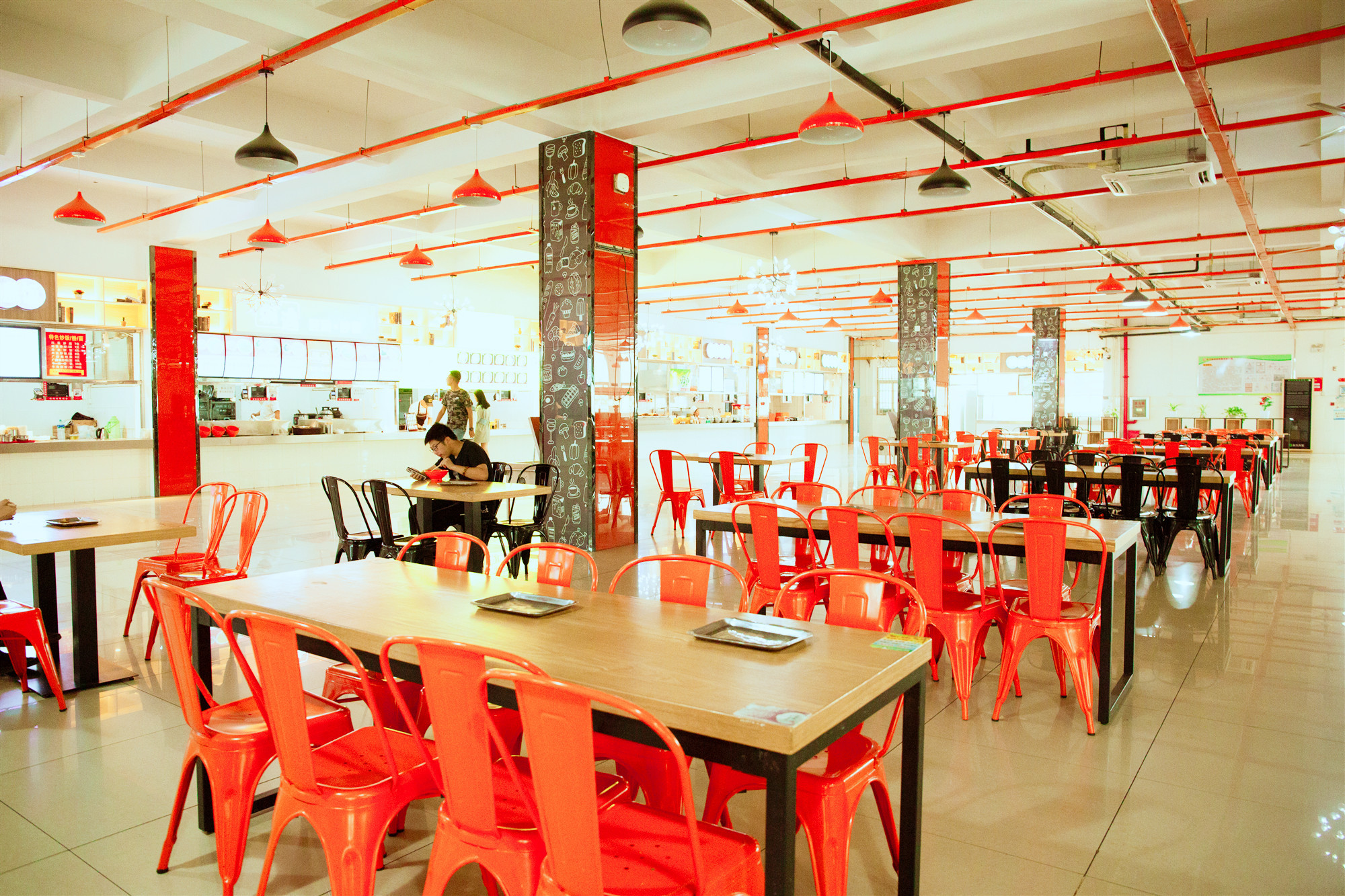 我用五种颜色，记住水院这所大学