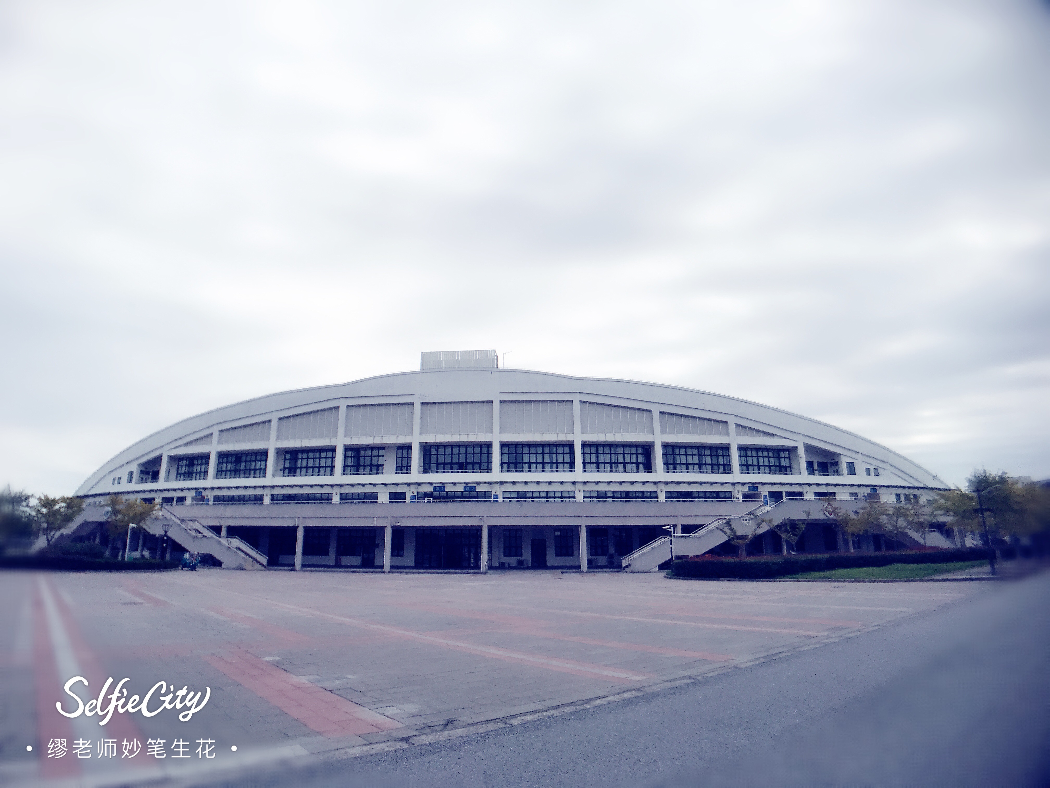 大学新生注意！两人四事一物件，帮你避开七个坑