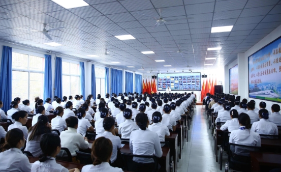 专科生也有铁饭碗！这5大“铁路”专科院校了解下，就业率很突出