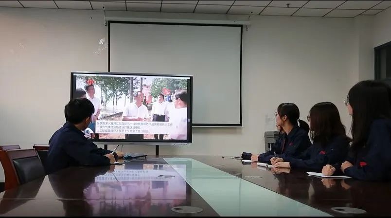 南通大学团员青年认真学习江苏省委书记娄勤俭给第21届南通大学莫文隋研究生支教团回信精神