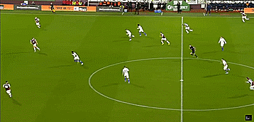 怎样学足球我是新手（五个初学者必会的足球基本技巧）