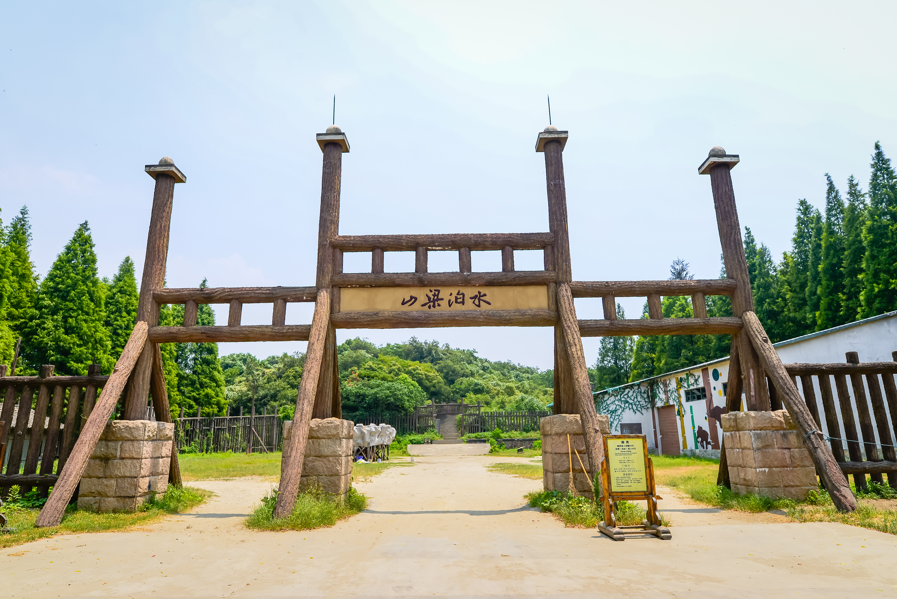 无锡旅游景点推荐(来无锡一定要深度游的两个景区：面朝太湖，三国水浒的原型拍摄地)