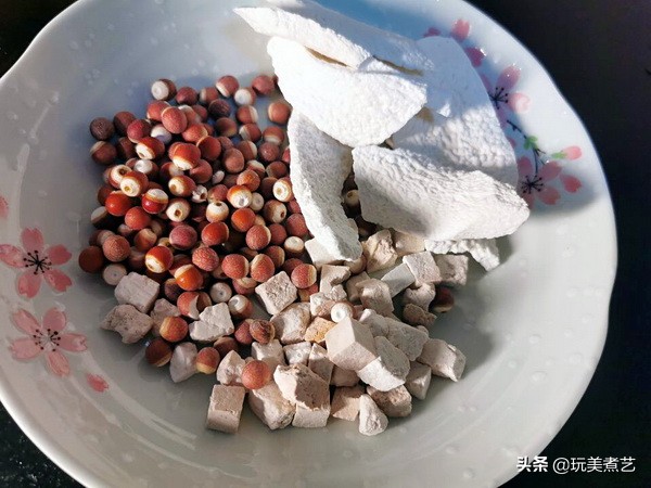 小肠好吃，不好洗，用了妙招，解决烦恼，一菜还能两吃
