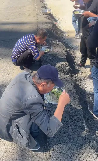 祝大猛子与何同学，都有光明的未来
