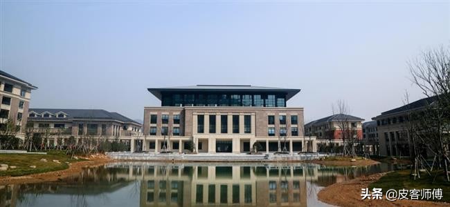 杭州市富阳区民办学校-杭州银湖实验学校（小、中）