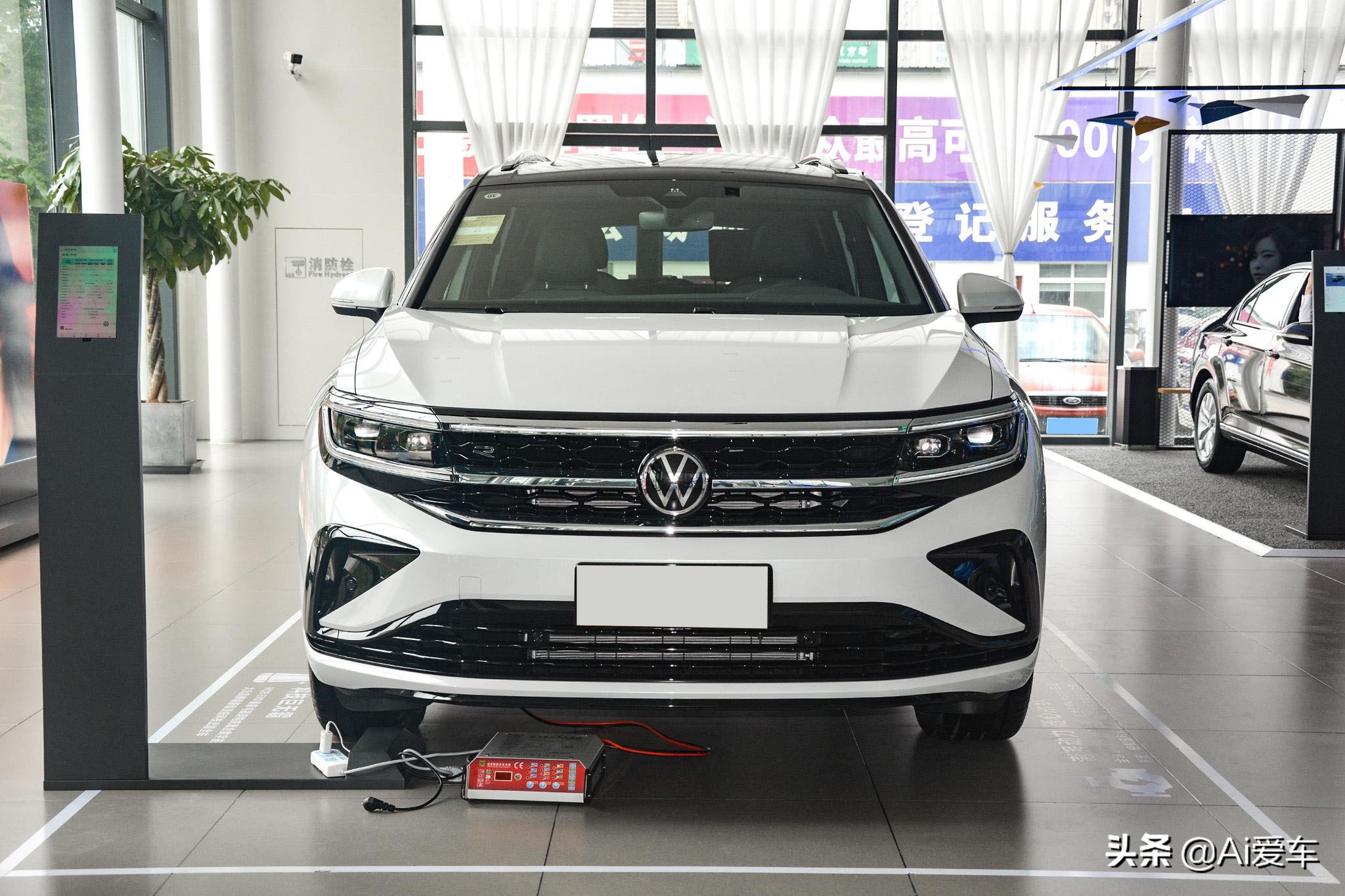 独立6座设计，德系家用旗舰SUV，带四驱油耗还省，带你看大众揽境