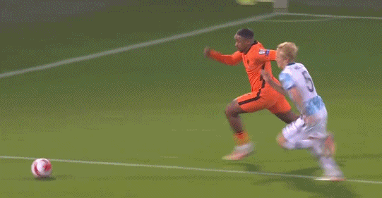 挪威vs荷兰世预赛（世预赛-荷兰2-0挪威晋级世界杯 贝尔温传射德佩建功）