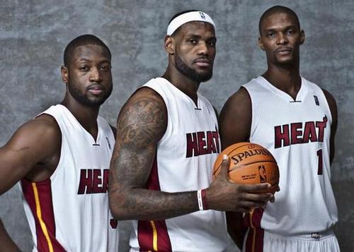 nba骑士壁纸（NBA历史十大三巨头阵容，若都在巅峰期，谁能更胜一筹？）