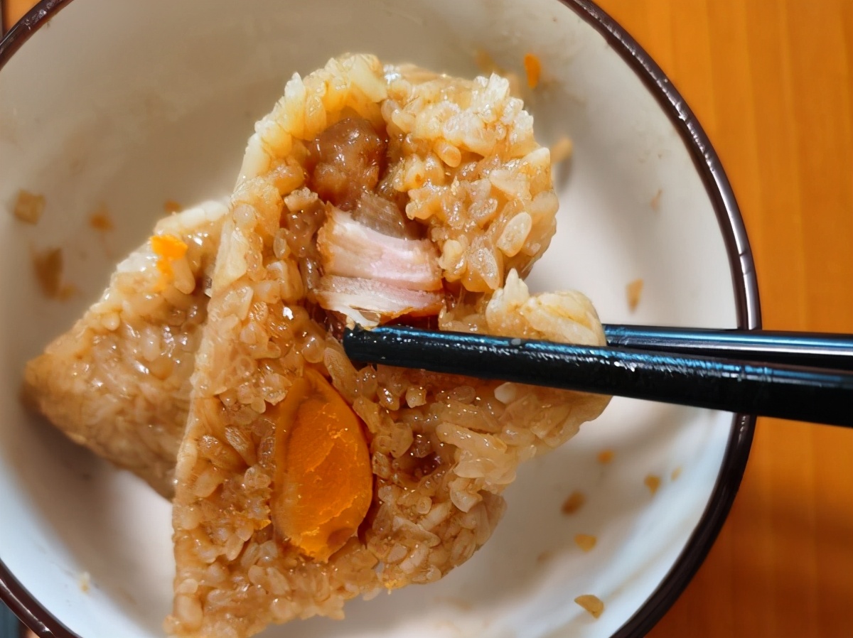 鲜肉粽子的配料和做法，四川鲜肉粽子的做法和配料