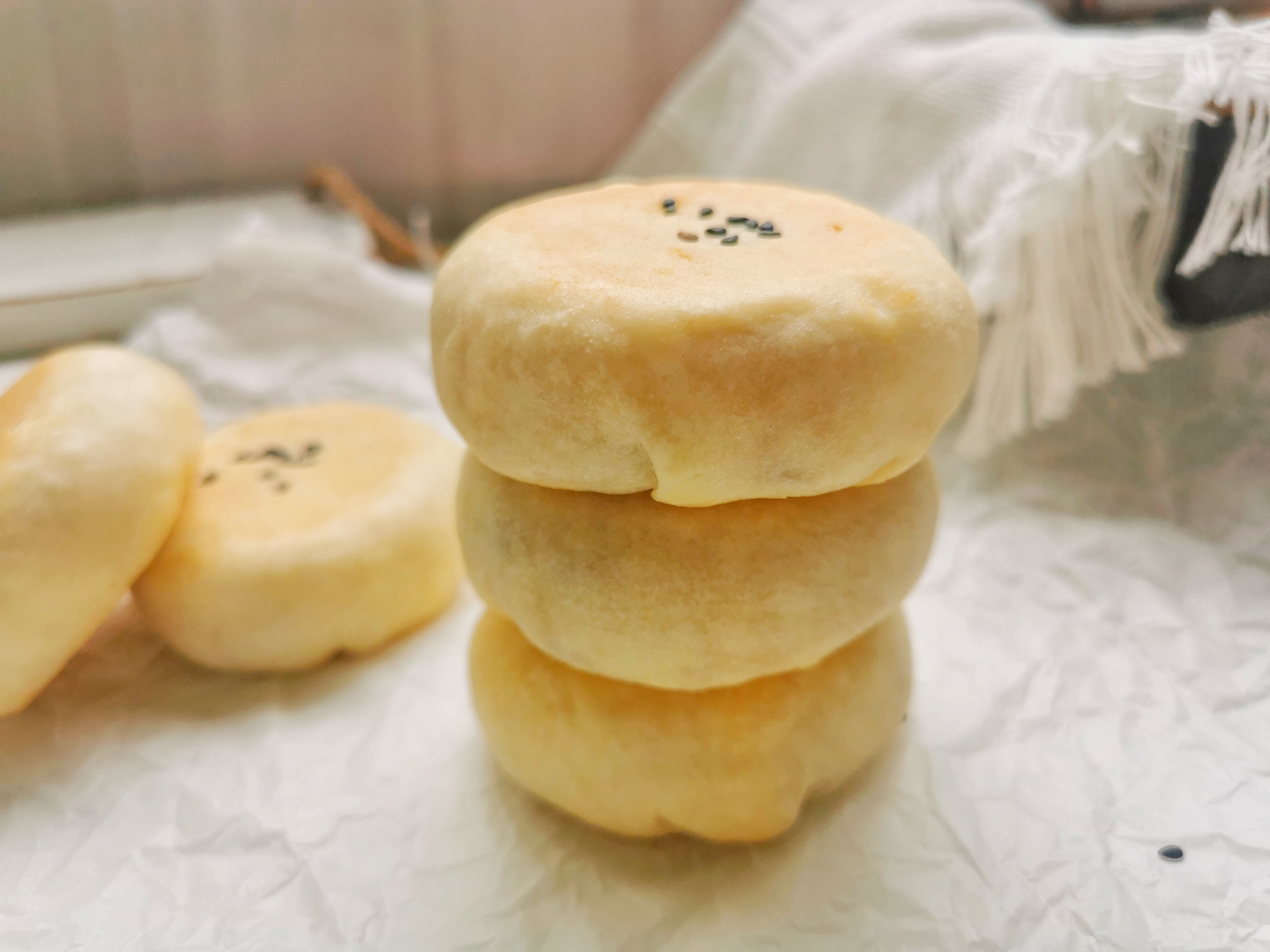 自制绿豆饼，低糖少油无需炒豆沙，清凉解暑促消化，平底锅也能做