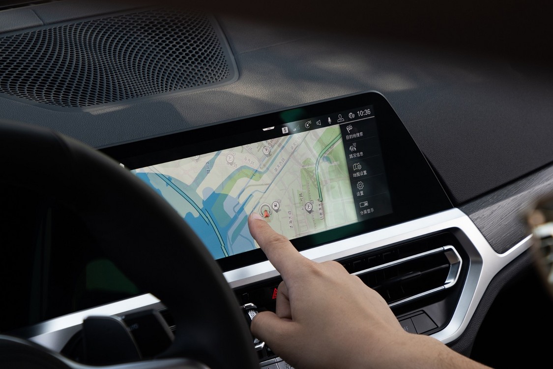 一台全新宝马 3 系告诉我:除了好开,它的车机更好玩