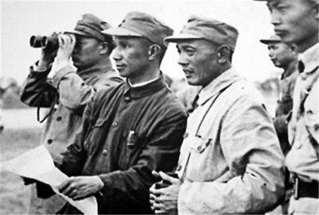 毛主席给总前委打电话：上海不要在辰灰之前占领。不那样做的话，你们会变得被动。